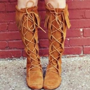 Minnetonka Front Lace Knee High Boots size 7 Brown